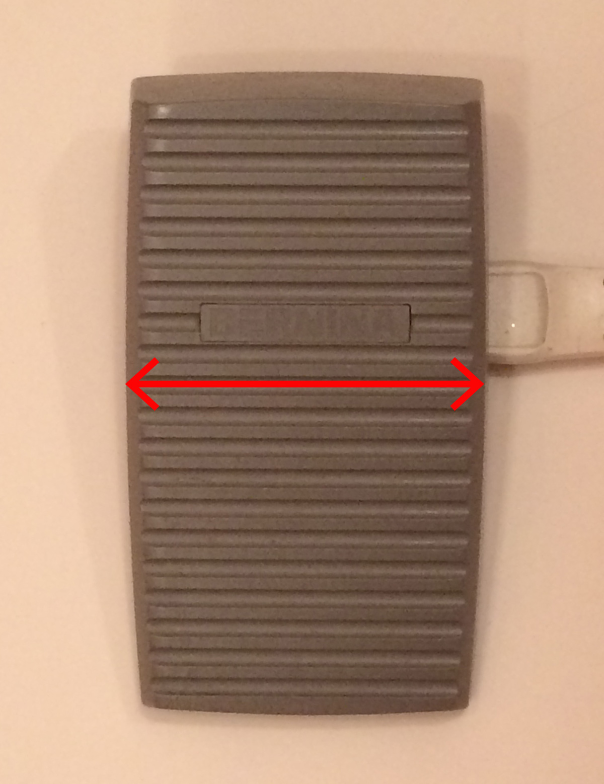 اندازه گیری عرض پایی چرخ خیاطی